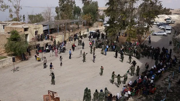 مقاتلات YPJ وقوى الأمن الداخلي يحتفلن بـ 8 آذار