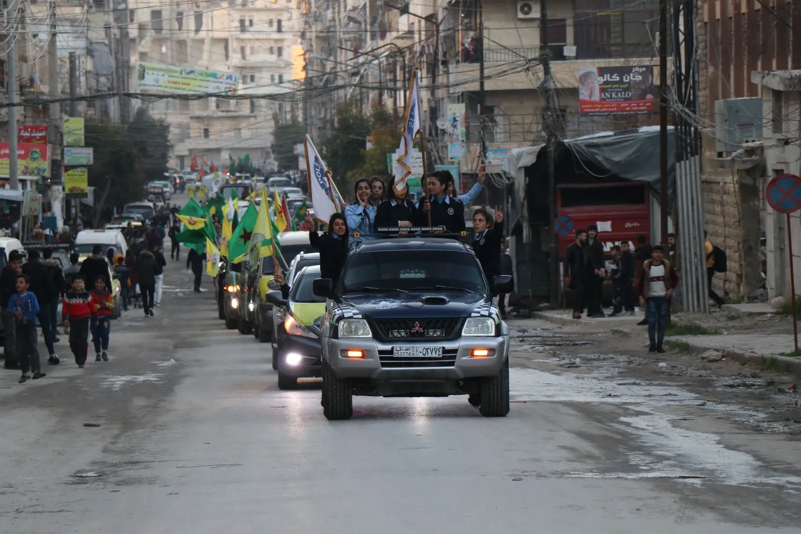مسيرة بمواكب السيارات في حلب احتفالاً بيوم المرأة العالمي