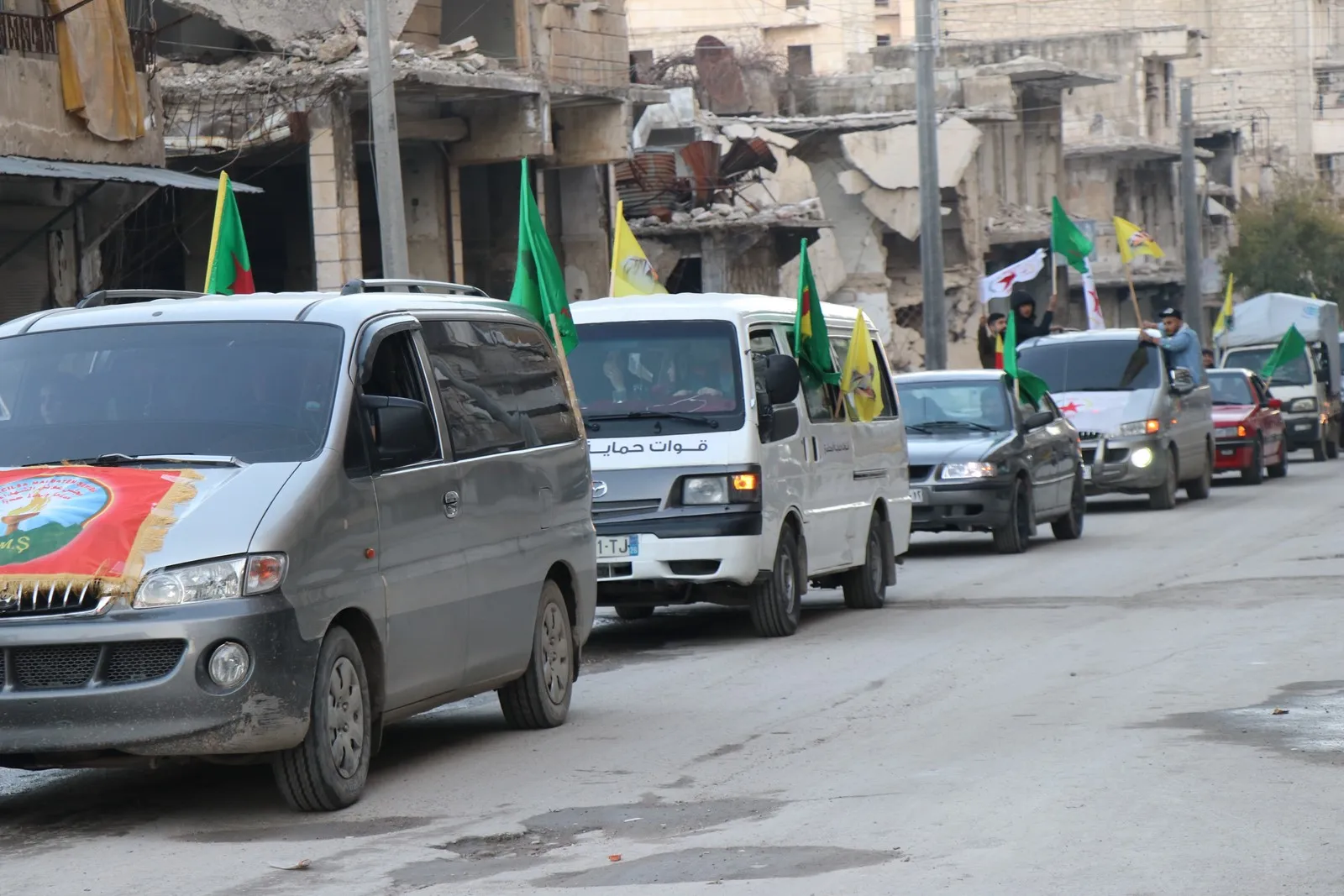 مسيرة بمواكب السيارات في حلب احتفالاً بيوم المرأة العالمي