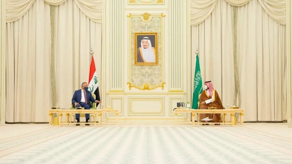 الكاظمي في السعودية لتوقيع اتفاقيات متعددة