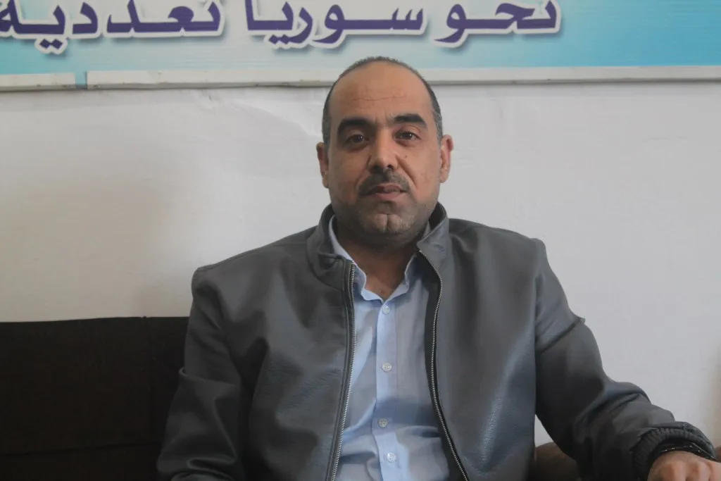 حسين عثمان: مصالح القوى المتدخلة مزقت سوريا  