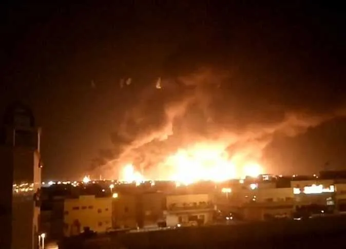 الحوثيون يعلنون تنفيذ عملية واسعة في العمق السعودي وواشنطن تحذر رعاياها
