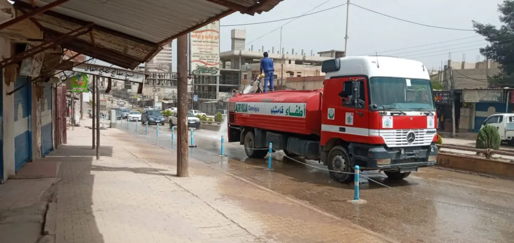 بلدية الشعب في كركي لكي تباشر بتنظيف وتعقيم الناحية