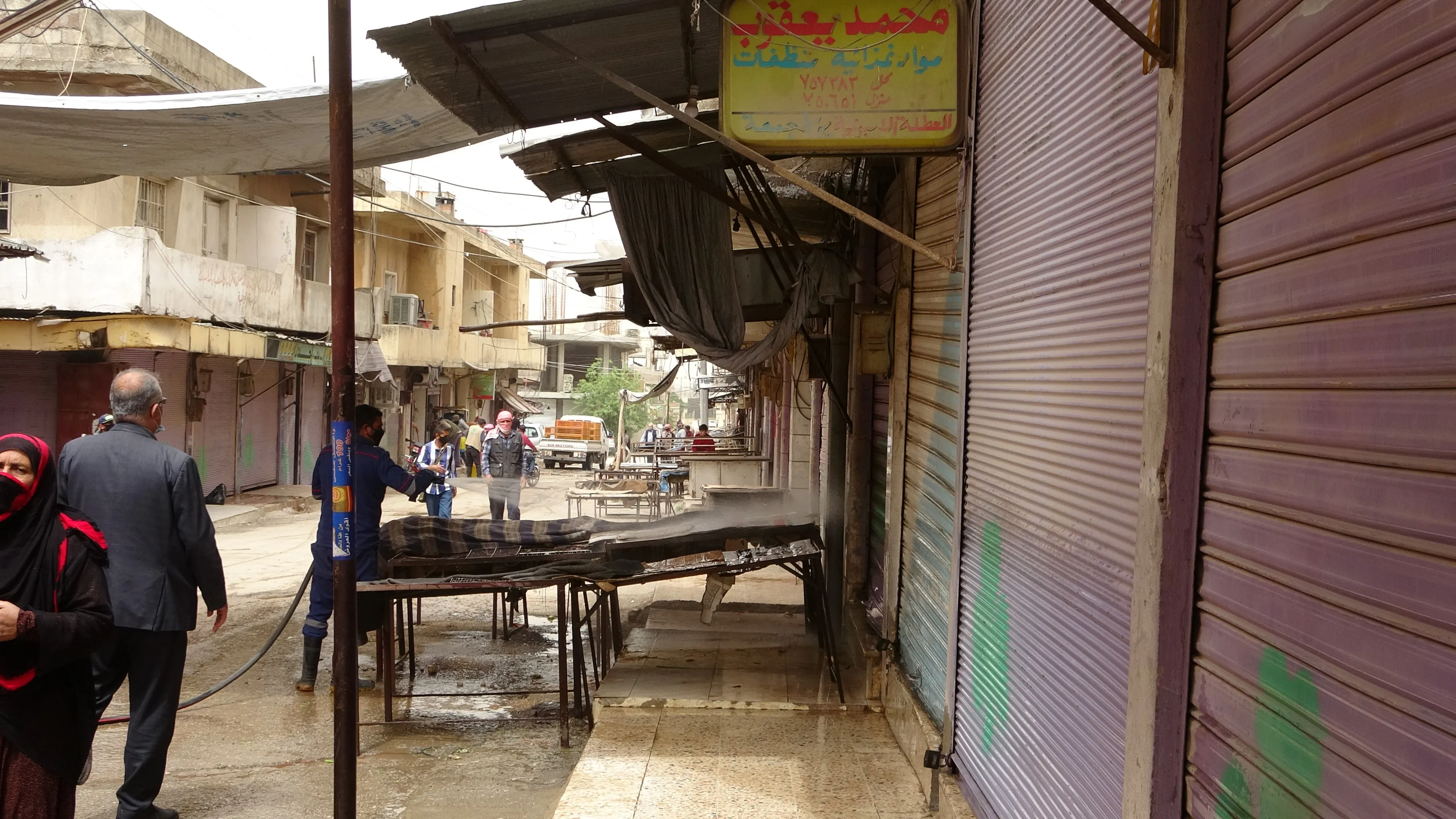 ​​​​​​​بلدية الشعب بدأت بالمرحلة الثانية من تعقيم السوق والمؤسسات