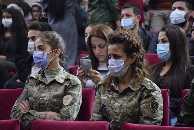 مسرحية فلسفية عن الحقيقة المخفية في نفوس البشر تعرض في مهرجان يكتا هركول