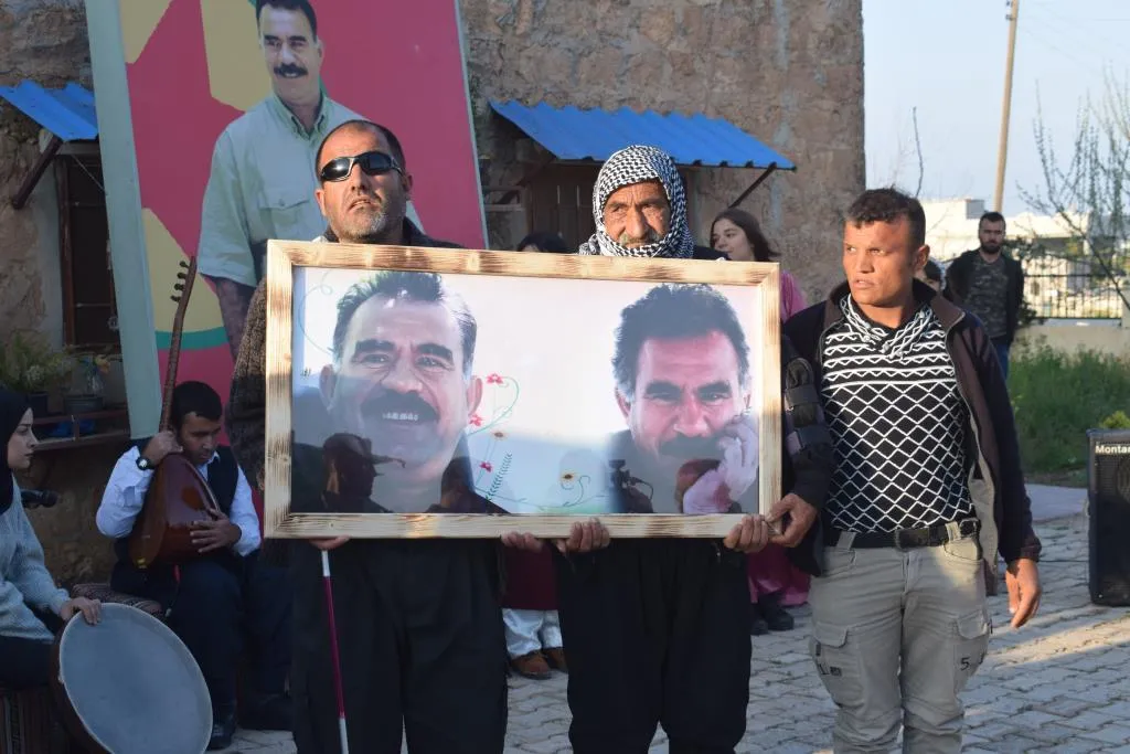 أمسيّة غنائيّة وشعريّة في كوباني بمناسبة ميلاد القائد