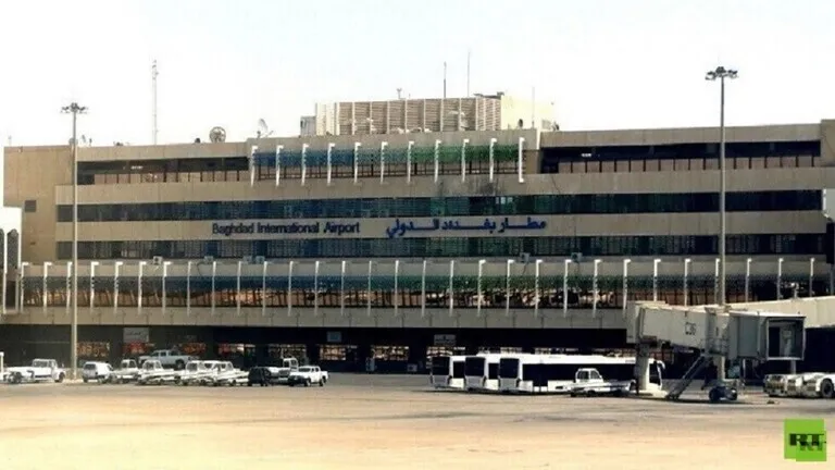 استهداف قاعدة أمريكية في مطار بغداد الدولي بـ 3 صواريخ