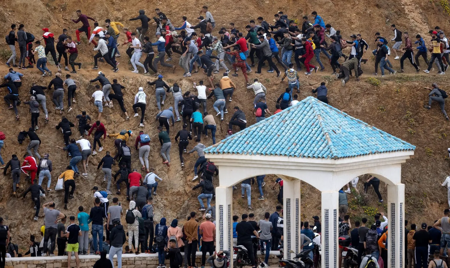 صحيفة أميركية: المغرب كما تركيا تحاول استغلال ملف اللاجئين