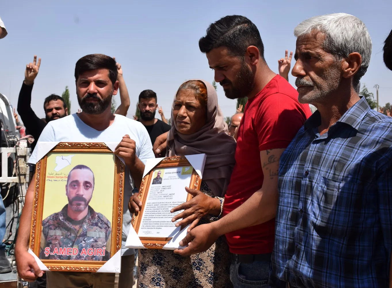 ​​​​​​​تشييع جثمان الشهيد آمد آكري في عامودا