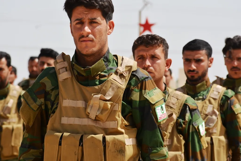 أهالي الشدادي يشيّعون جثمان الشّهيد نوري الحسن إلى مثواه الأخير