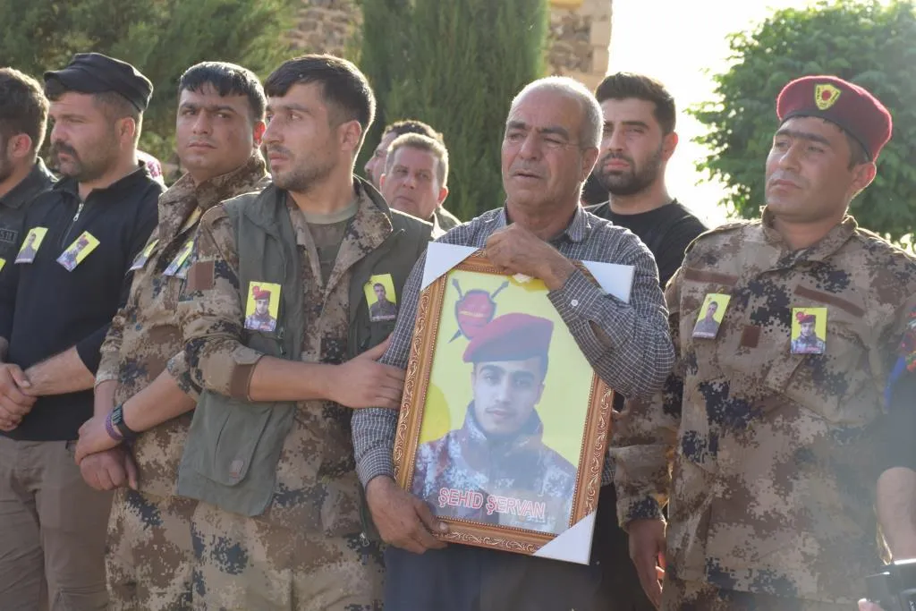 ​​​​​​​أهالي الحسكة يودعون الشهيد أحمد سعيد
