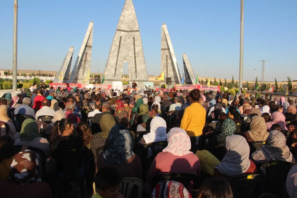​​​​​​​كوباني...اجتماع لذوي الشّهداء بمناسبة ١٨ أيّار