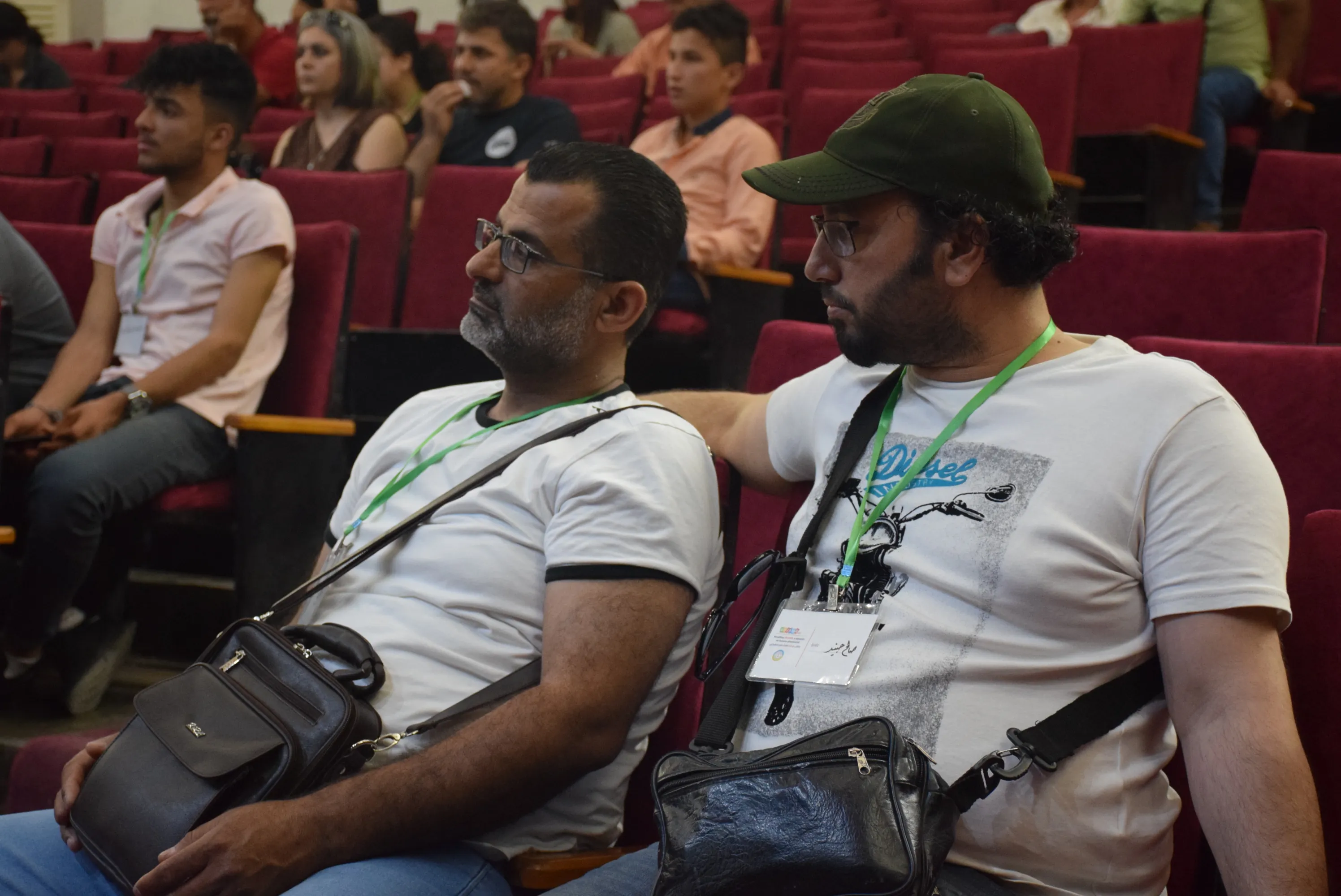 ​​​​​​​الفنّ الحديث والمعاصر... محور محاضرة في ملتقى روجآفا الثّالث