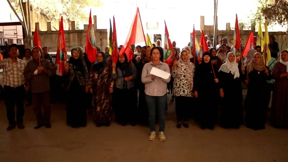 ​​​​​​​أسر الشهداء تطالب الشعب الكردي بالانتفاض ضد الاحتلال التركي