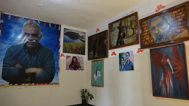 ​​​​​​​شبيبة الطبقة تعلن عن حملة "انضموا لمعركة الحرية" خلال معرض فني