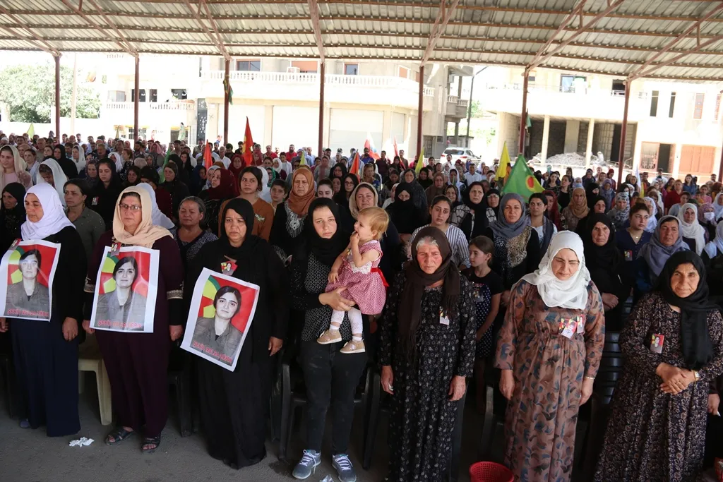 ​​​​​​​المئات يعزون بالشهيدة ملسا ديرك التي استشهدت بالأسلحة المحرّمة دوليّاً في باشور كردستان