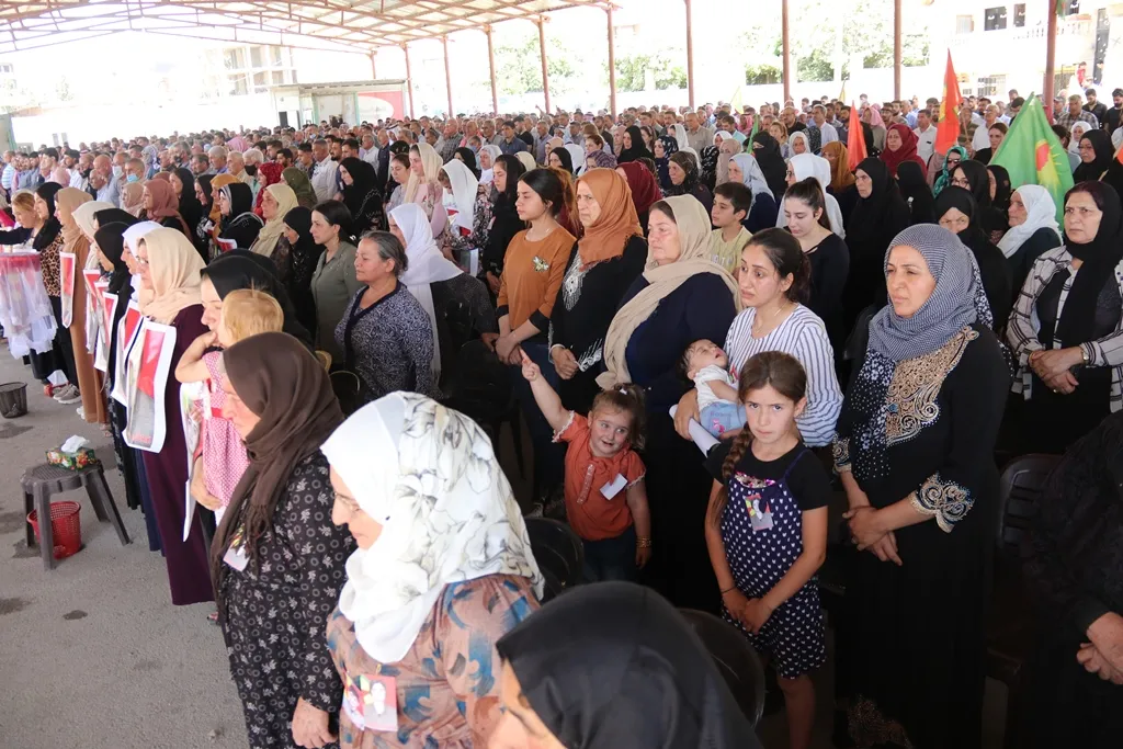 ​​​​​​​المئات يعزون بالشهيدة ملسا ديرك التي استشهدت بالأسلحة المحرّمة دوليّاً في باشور كردستان