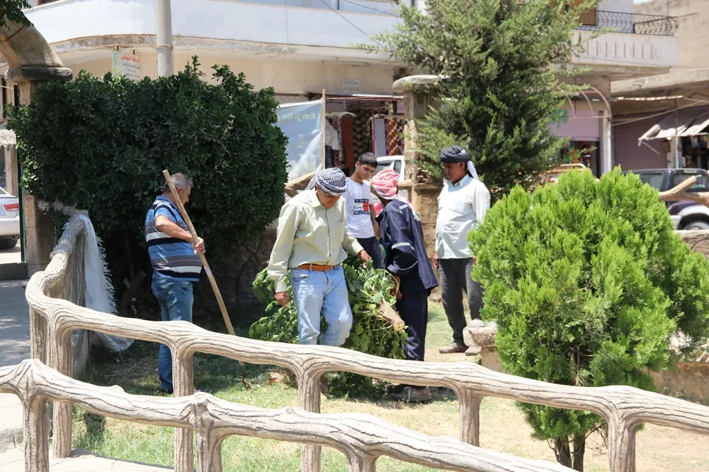 ​​​​​​​بلدية ديرك تباشر بعدّة مشاريع خدمية في النّاحية