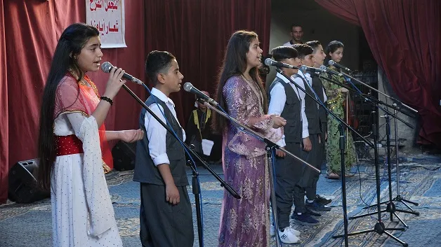 مهرجان "السّلام الثاني للطّفولة" يحيي أصالة الفرات من خلال عروضه في يومه الأول