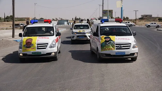 مراسم نقل رفات مقاتلين من شهداء تحرير الرقة إلى مزار الشهداء في الطبقة