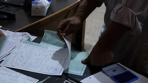 شركة تطوير المجتمع الزّراعي في الطبقة تستمرّ باستقبال محاصيل القمح من الفلّاحين