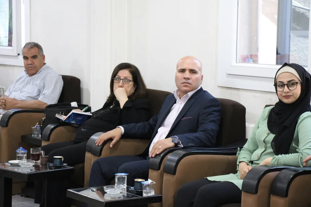 وفد من الإدارة الذّاتية لشمال وشرق سوريا يزور إدارة منبج ويطلع على أوضاع المدينة  