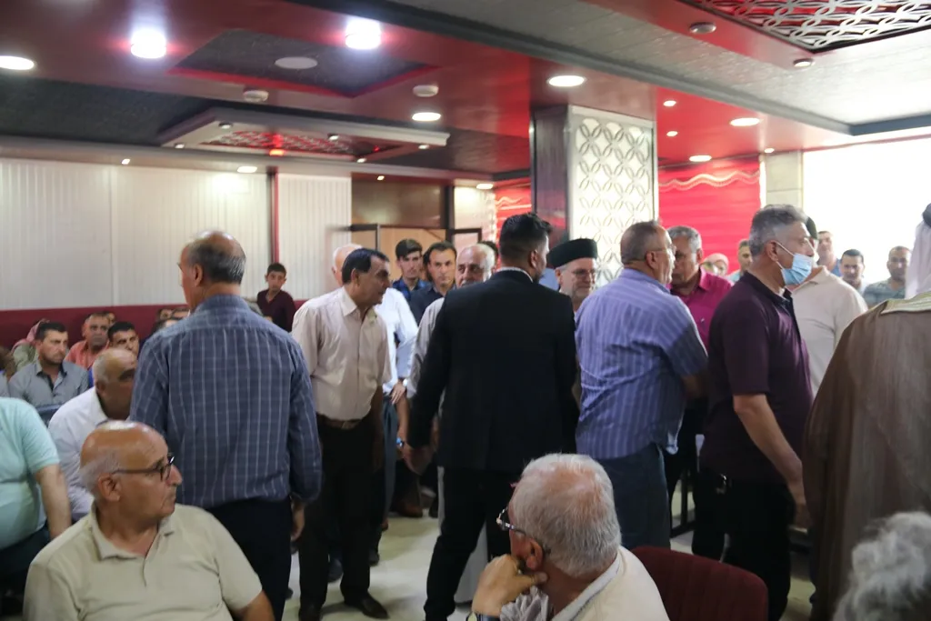 قسد تحلّ خلافاً بين عائلتين في ديرك دام عشرين عاماً  