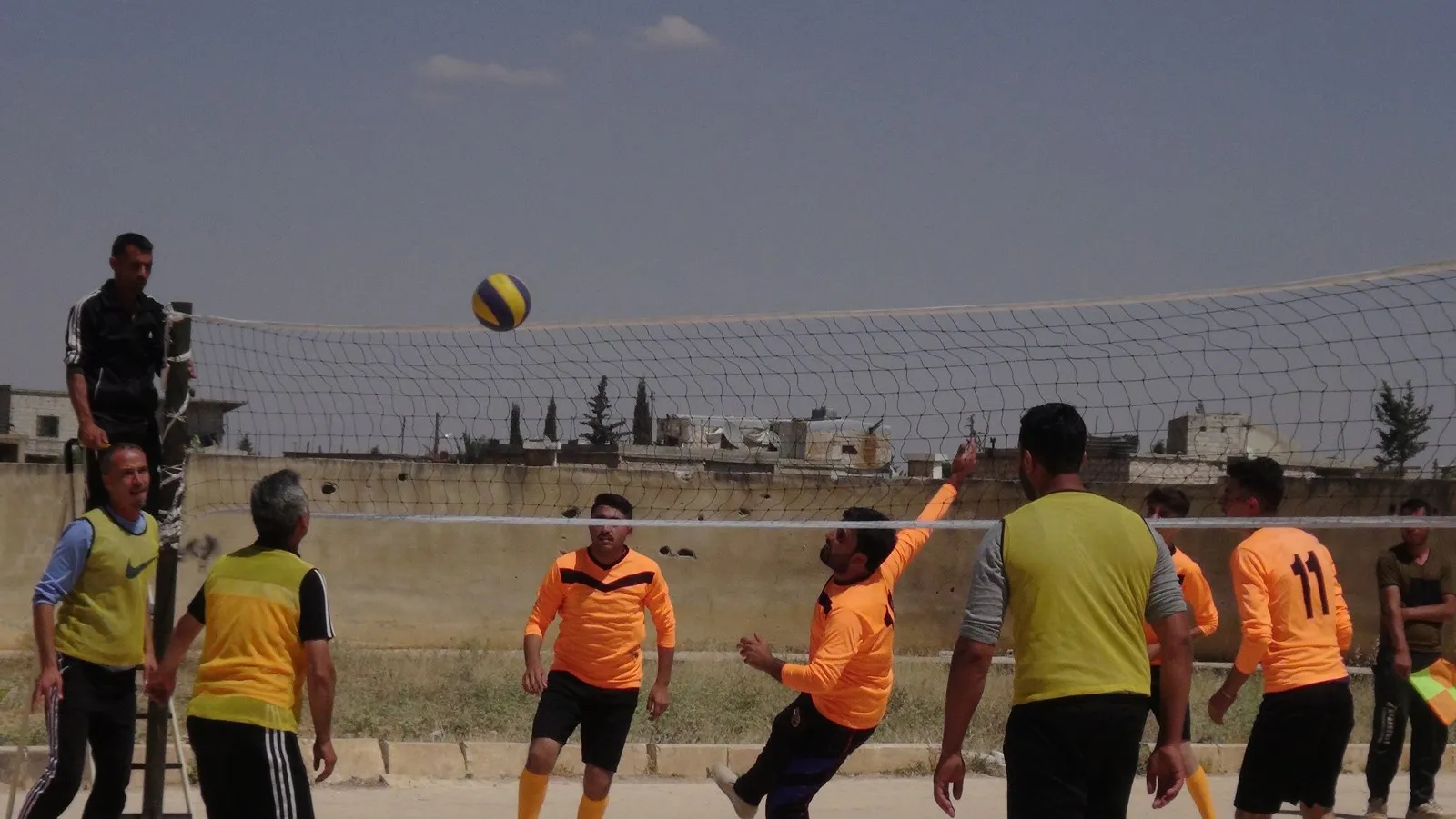 انتهاء دوري الرجال لكرة الطائرة بتتويج الفرق الفائزة