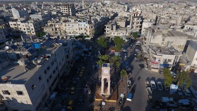 إدلب... مشهد غير متجانس تعقّده التدخلات الاستعمارية والأيديولوجيات المتطرفة