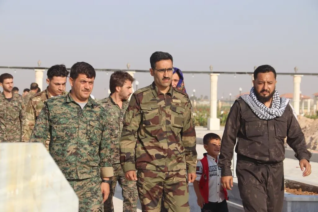 ​​​​​​​شمال وشرق تبدأ أولى أيام عيد الأضحى بزيارة مزارات الشهداء