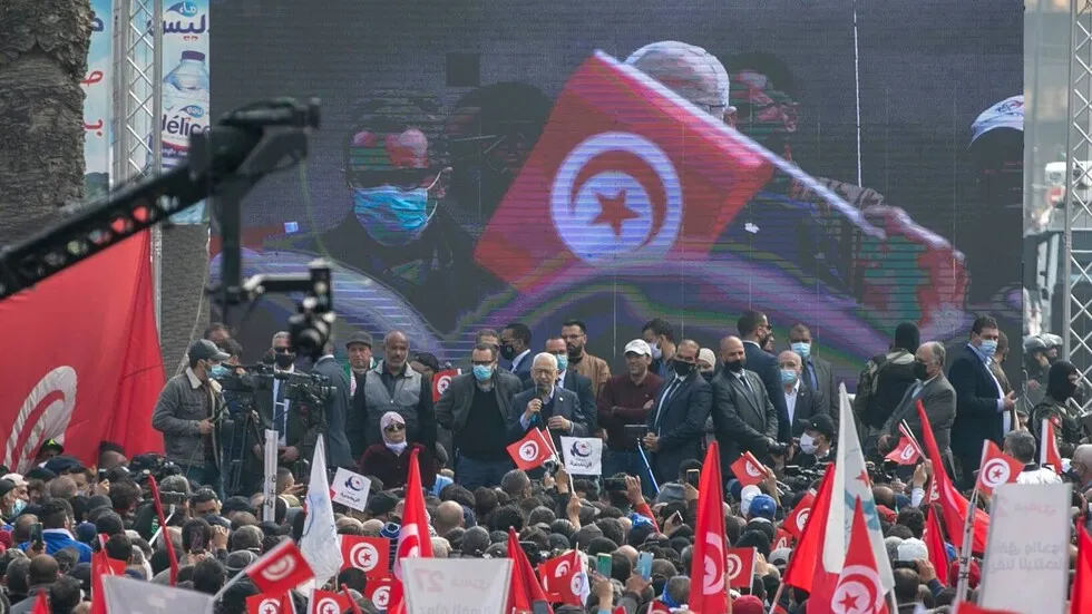 ​​​​​​​شباب "حركة النهضة" يتهمون قيادة الحركة بالتقصير ويطالبون الغنوشي بتغليب المصلحة الوطنية