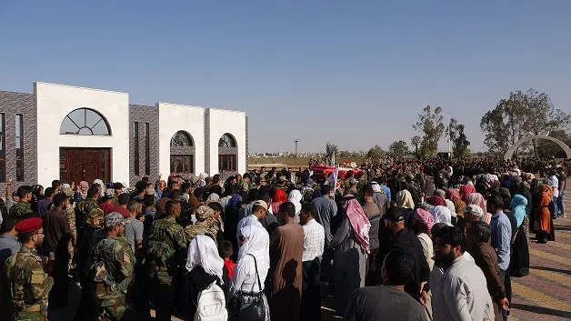 أهالي الطبقة يشيعون جثمان الشهيد محمد الحسين إلى مثواه الأخير