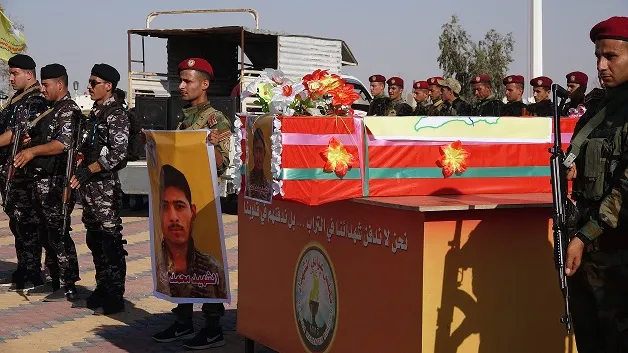 أهالي الطبقة يشيعون جثمان الشهيد محمد الحسين إلى مثواه الأخير