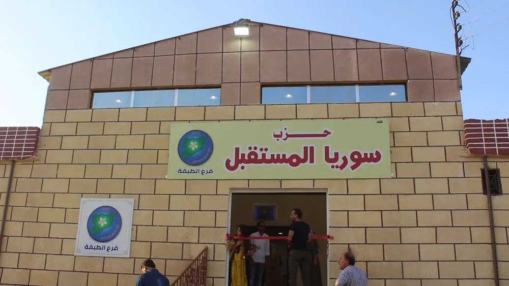 حزب سوريا المستقبل في الطبقة يدعو حكومة دمشق للاحتكام إلى الحوار بدلاً من الحرب