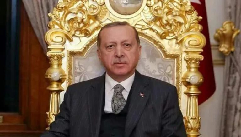 ​​​​​​​بذخ ورفاهية في قصر "أردوغان".. والشعب يموت جوعاً وعطشاً