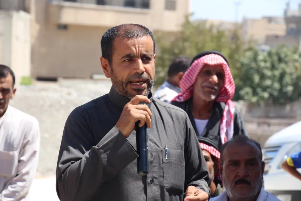 إدارة منبج تجتمع مع أهالي المدينة وتستمع إلى مطالبهم
