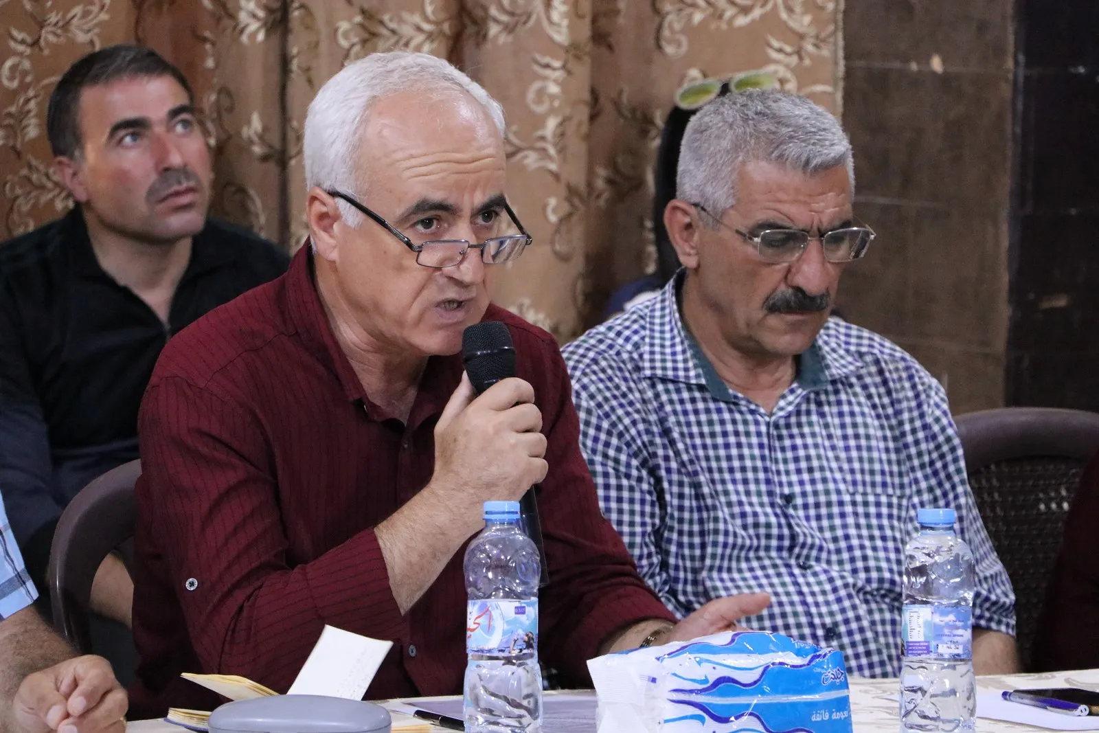 ​​​​​​​النساء والمهجرات في الشهباء يناقشن أسباب ودوافع قتل المرأة خلال ندوة حوارية