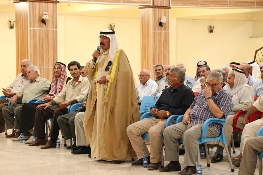 "لمناقشة الوضع الخدمي".. الإدارة الذاتية في إقليم الجزيرة تجتمع مع شيوخ ووجهاء عشائر مقاطعة قامشلو