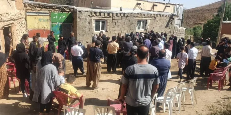 مراسم عزاء للشهيد ريناس روج في روجهلات كردستان