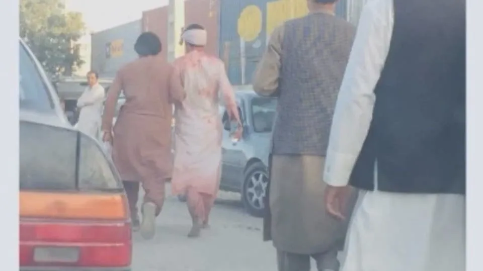 انفجار بمحيط مطار كابول وإصابة جنود من القوات الأميركية