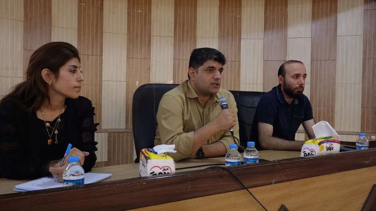 ​​​​​​​اجتماع جماهيري في الطبقة لطرح المشاكل والبحث عن الحلول