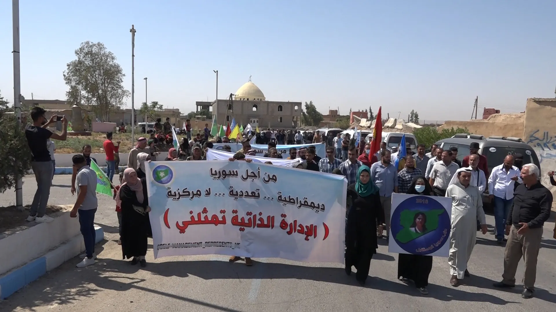 تحت شعار "الإدارة الذاتية تمثلني" حزب سوريا المستقبل ينظم مسيرة في ديرالزور