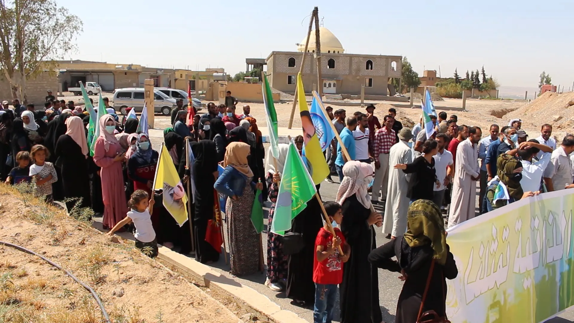 تحت شعار "الإدارة الذاتية تمثلني" حزب سوريا المستقبل ينظم مسيرة في ديرالزور
