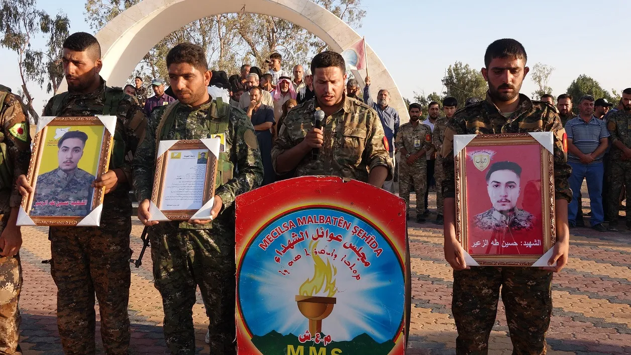 الطبقة تشيّع جثمان الشهيد حسين طه الزعير