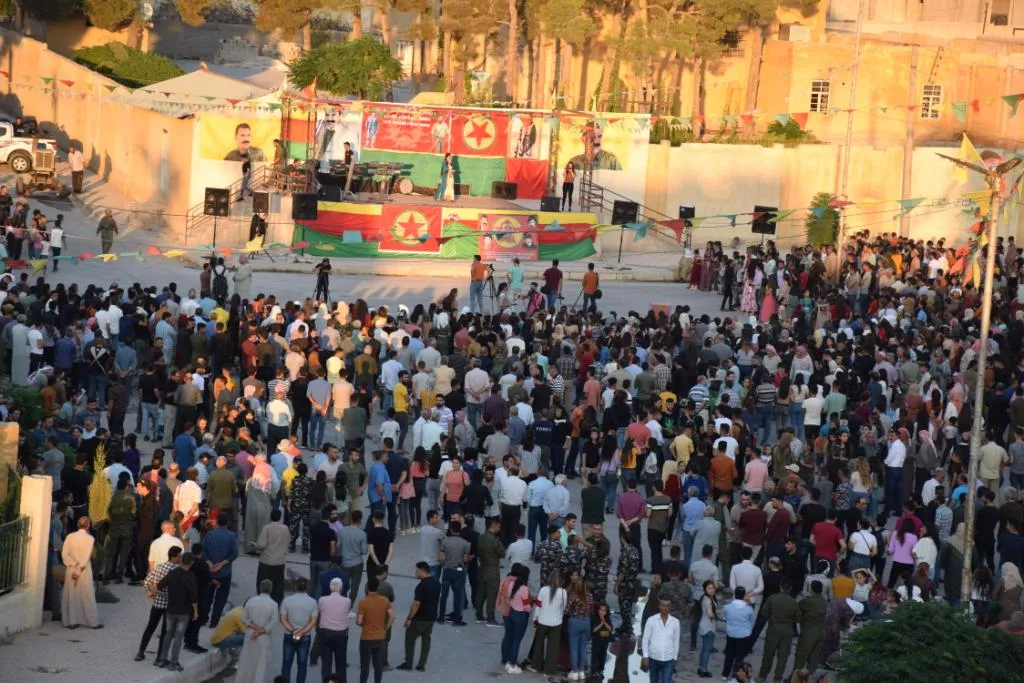 ​​​​​​​احتفالية في كوباني بحلول الذكرى السنوية الـ 38 لقفزة 15 آب