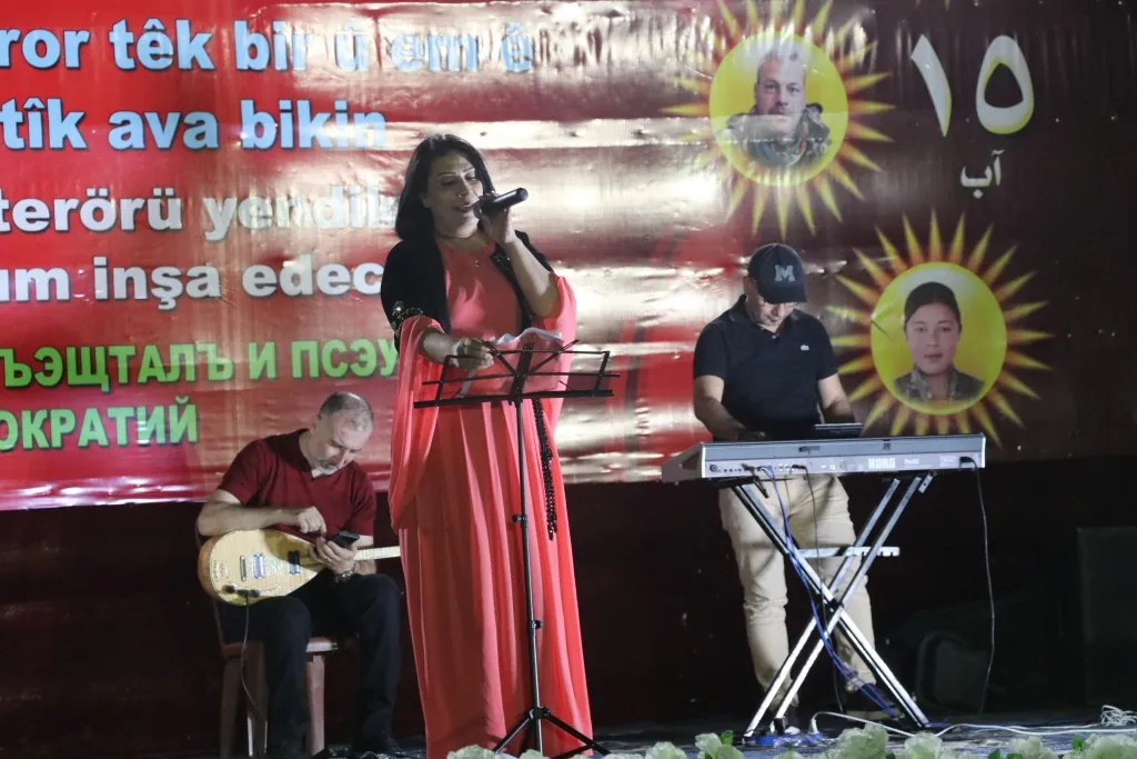 اختتام احتفالية ذكرى تحرير مدينة منبج بتقديم العروض الفنية والغنائية