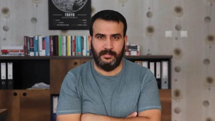 المحامي يوسف جكاس: العزلة خرجت عن الإطار القانوني