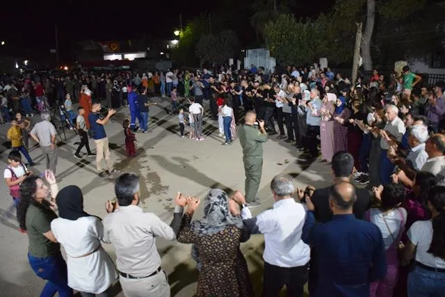 ​​​​​​​مكونات تربه سبيه وجل اغا تحي ذكرى قفزة 15 اب