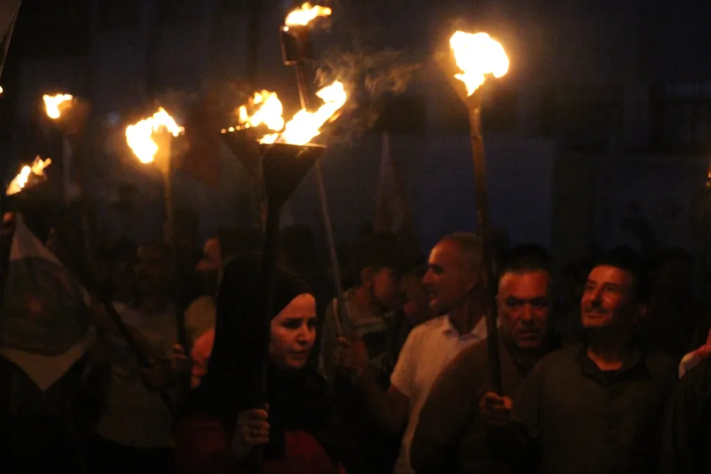 مسيرة مشاعل في منبج بمناسبة الذكرى السنوية الخامسة لتحرير المدينة