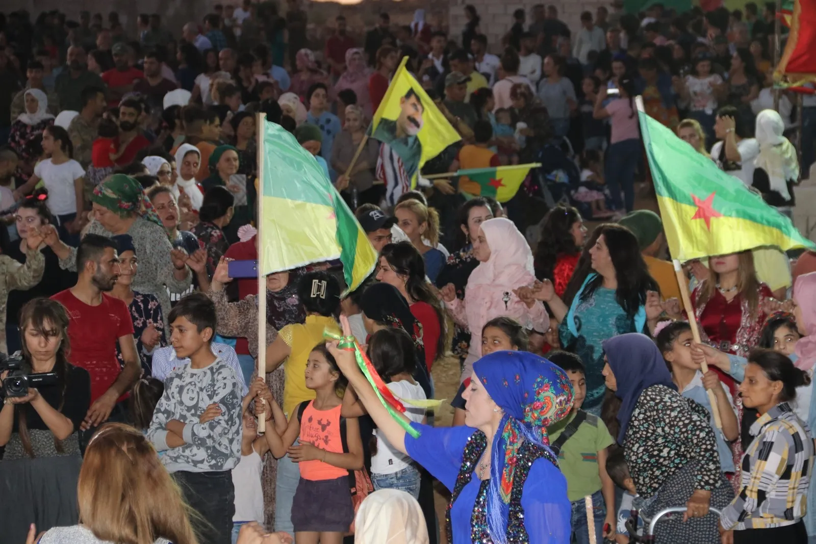 ​​​​​​​أهالي حلب يحتفلون بالذكرى السنوية الـ 37 لقفزة 15 آب